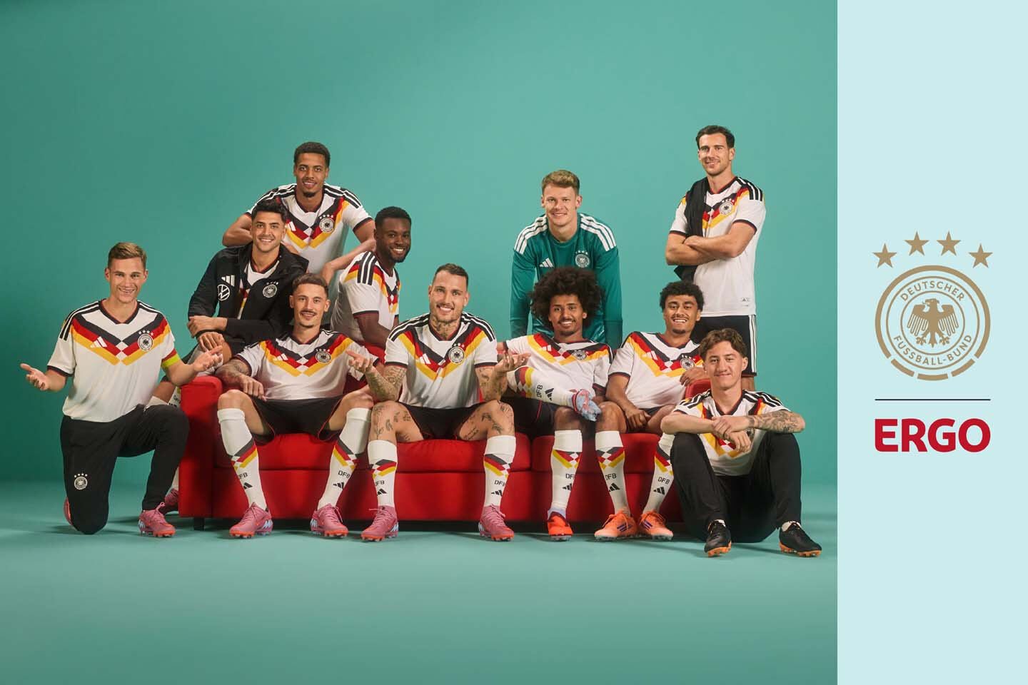 Die deutsche Fußball-Nationalmannschaft mit ERGO